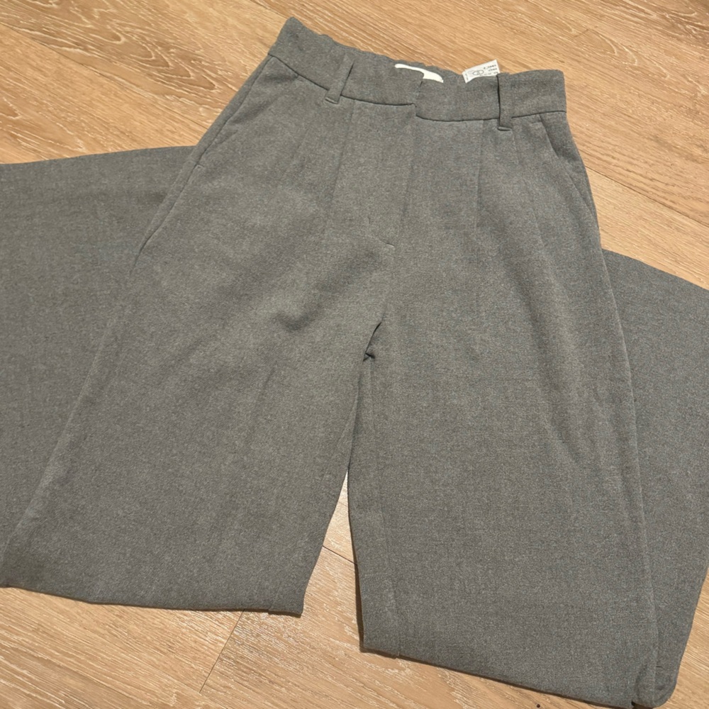 Abercrombie & Fitch | Grey Tailored Trousers | XXS short
